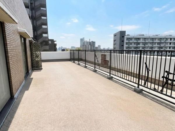 4LDK apartment in Konohana Ward, Osaka - Photo 1