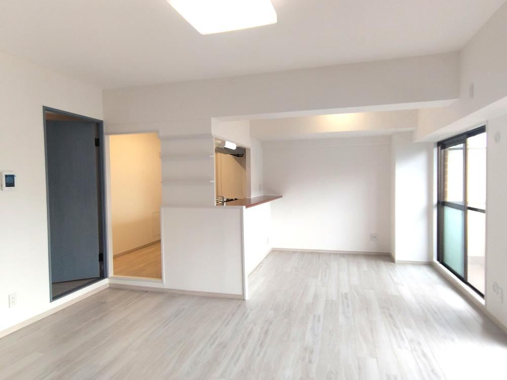 4LDK apartment in Koshigaya, Saitama - Photo 1