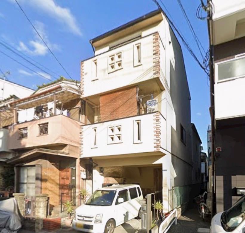 2LDK house in Higashiosaka, Osaka - Photo 1