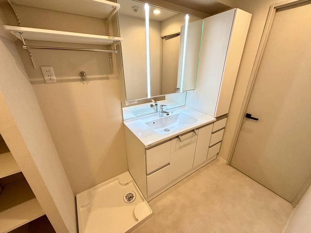 3LDK apartment in Chuo Ward, Chiba - Photo 1