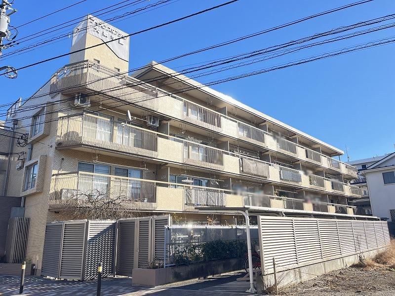 3DK apartment in Nerima Ward, Tokyo - Photo 1