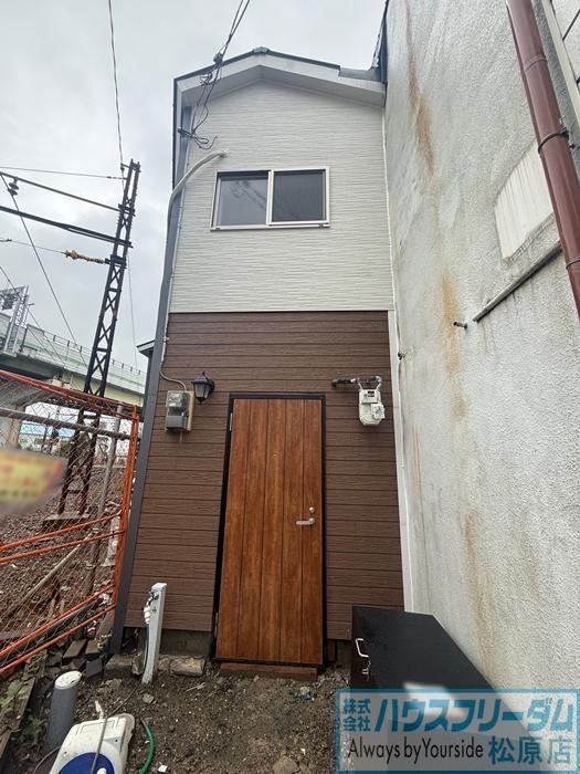2LDK house in Nishinari Ward, Osaka - Photo 1