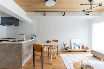 2LDK+S apartment in Urawa Ward