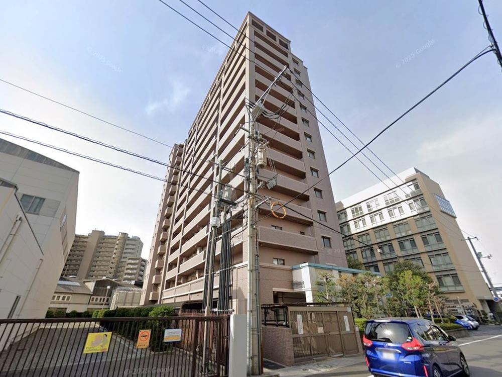 3LDK+S apartment in Kita Ward, Okayama - Photo 1