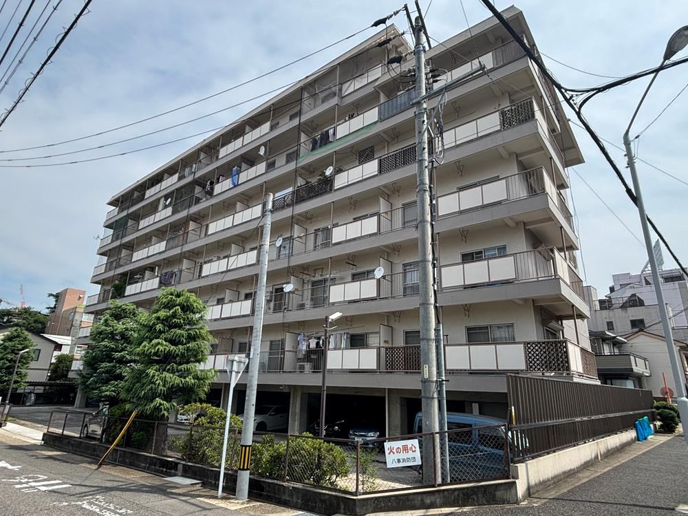 3LDK apartment in Showa Ward, Nagoya, Aichi - Photo 1