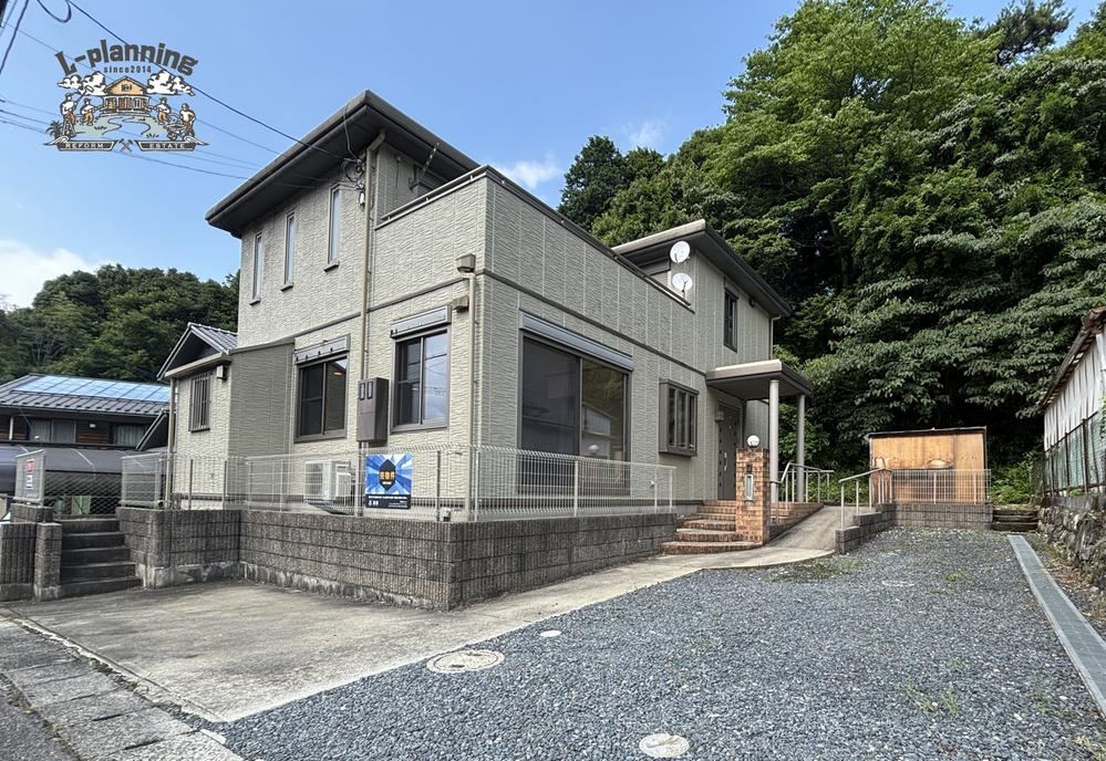 6LDK house in Konan, Shiga - Photo 1