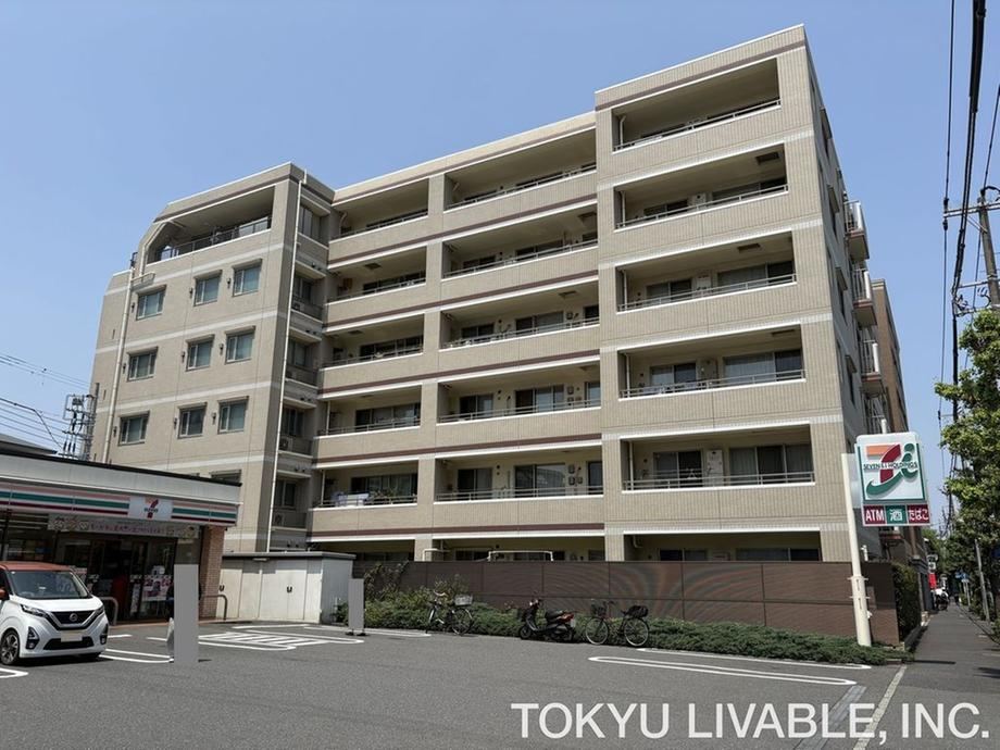 3LDK apartment in Minami Ward, Yokohama, Kanagawa - Photo 1