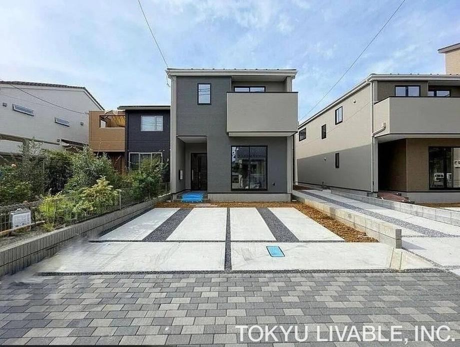 4LDK house in Minuma Ward, Saitama - Photo 1