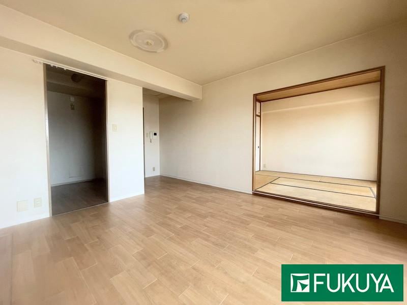 2LDK apartment in Ino Ward, Osaka - Photo 1