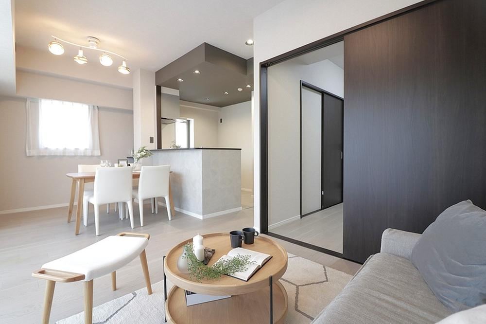3LDK apartment in Tsurumi Ward, Osaka - Photo 1