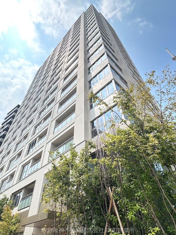 3LDK apartment in Nishi Ward, Osaka - Photo 1
