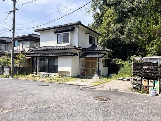 4LDK house in Asaminami Ward, Hiroshima - Photo 1