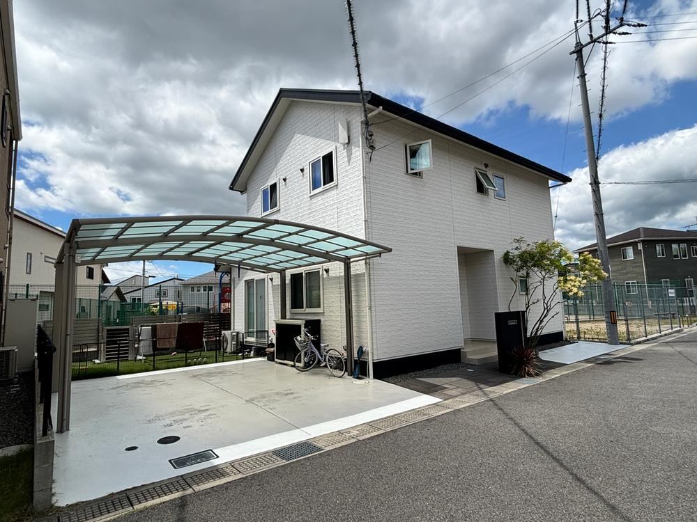 4LDK+S house in Higashihiroshima, Hiroshima - Photo 1