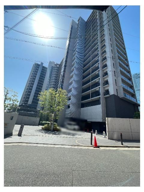 2LDK+S apartment in Tennoji Ward, Osaka - Photo 1