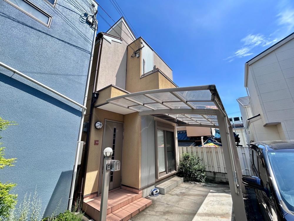 4LDK house in Higashiosaka, Osaka - Photo 1