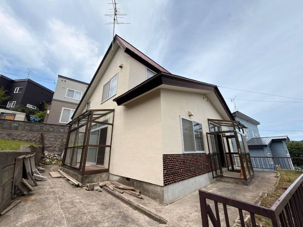 4LDK+S house in Otaru, Hokkaido - Photo 1