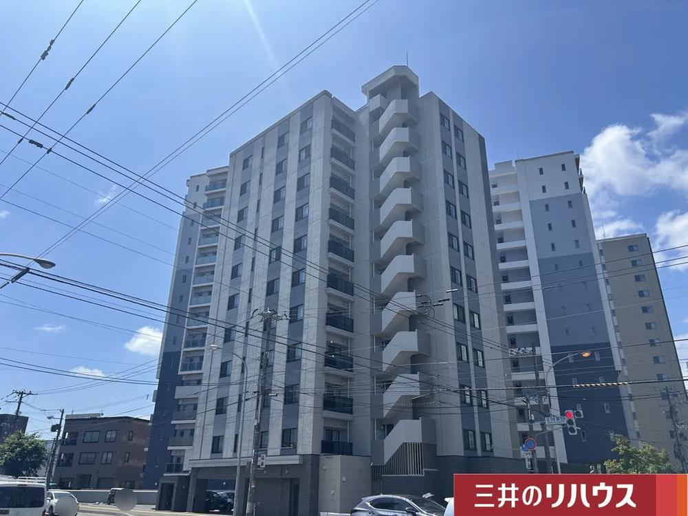3LDK apartment in Higashi Ward, Sapporo, Hokkaido - Photo 1