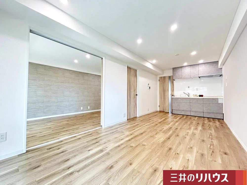 2LDK apartment in Chuo Ward, Sapporo, Hokkaido - Photo 1
