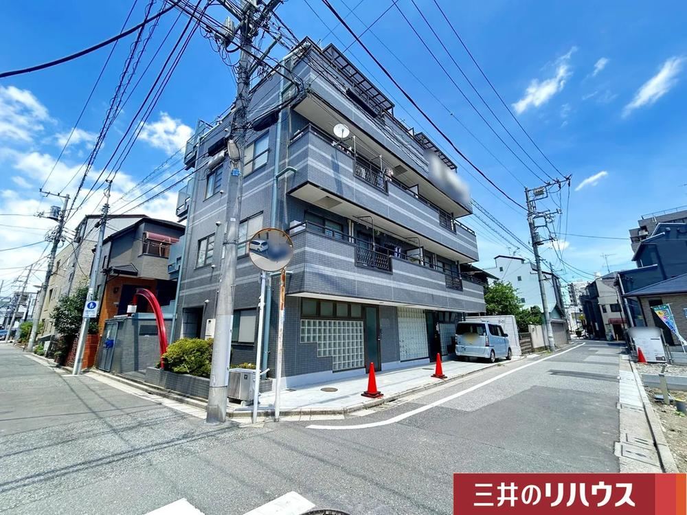 studio apartment in Arakawa Ward, Tokyo - Photo 1