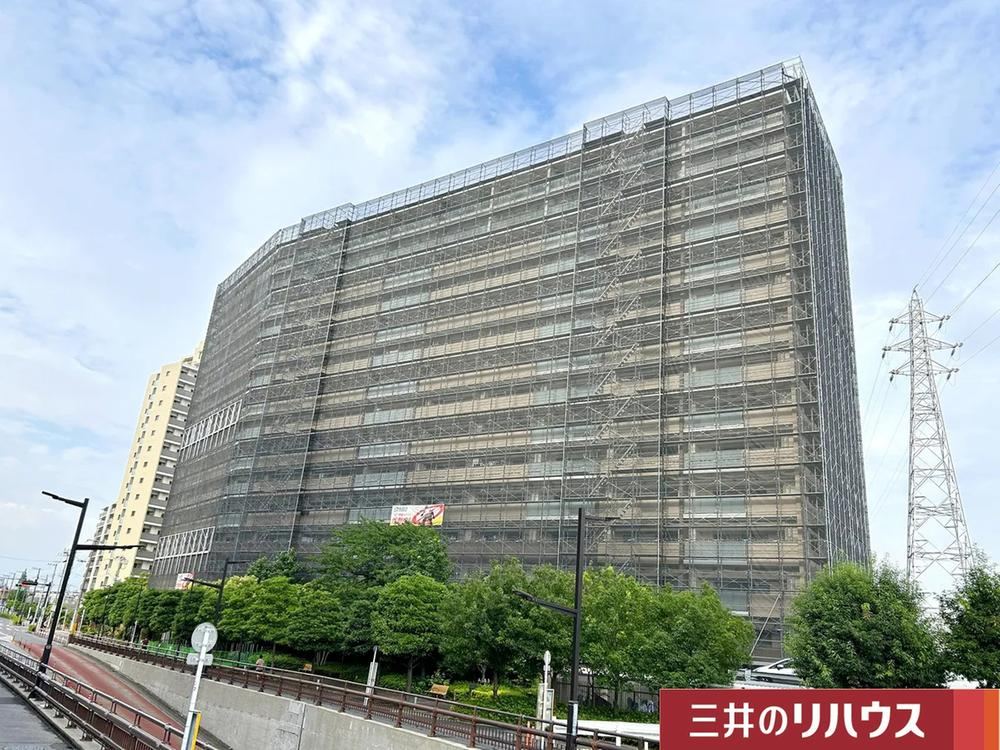 3LDK apartment in Katsushika Ward, Tokyo - Photo 1