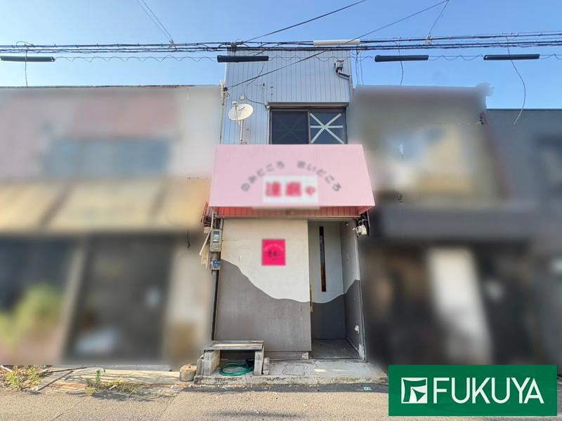 1K house in Nishinari Ward, Osaka - Photo 1