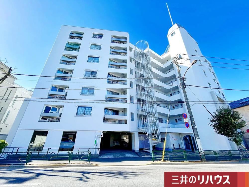 2LDK apartment in Ota Ward, Tokyo - Photo 1