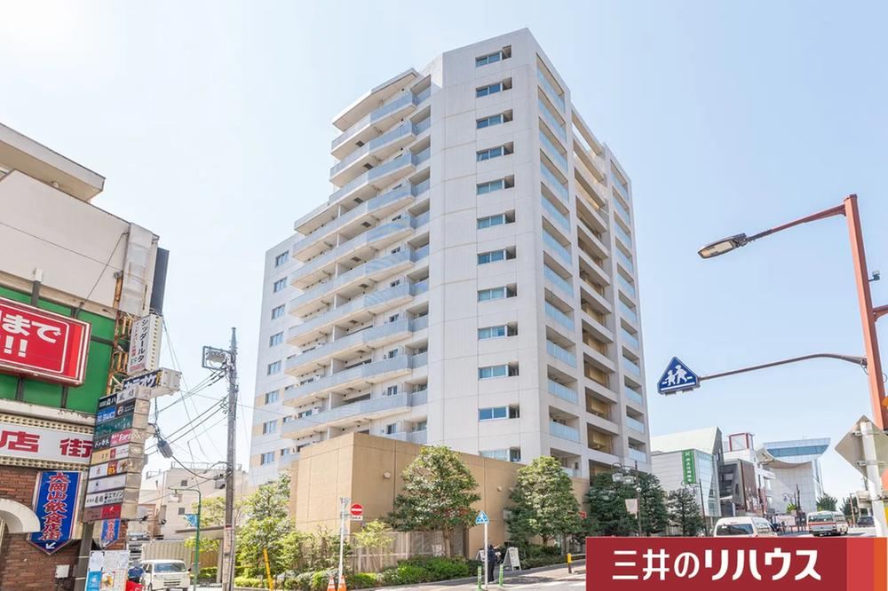 2LDK apartment in Ota Ward, Tokyo - Photo 1