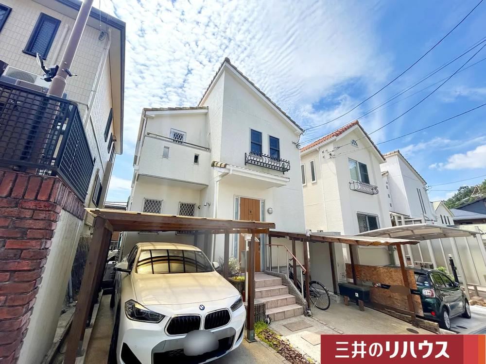 4LDK house in Higashinada Ward, Kobe, Hyogo - Photo 1