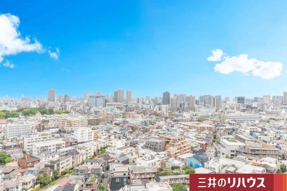 2LDK apartment in Shinagawa Ward, Tokyo - Photo 1