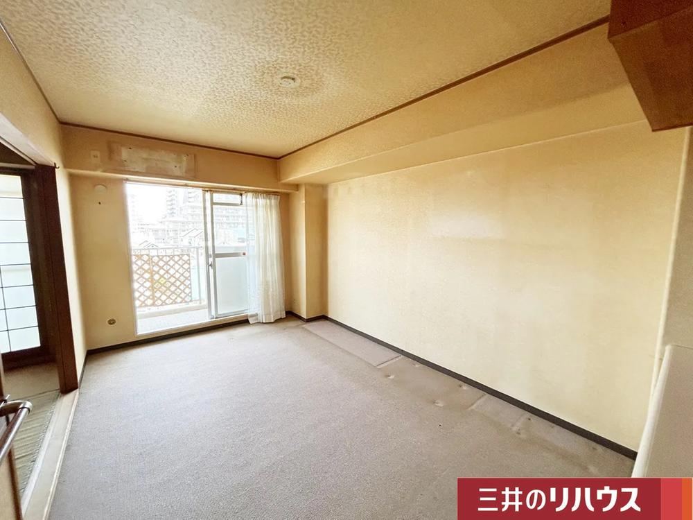 3LDK apartment in Kita Ward, Sakai, Osaka - Photo 1