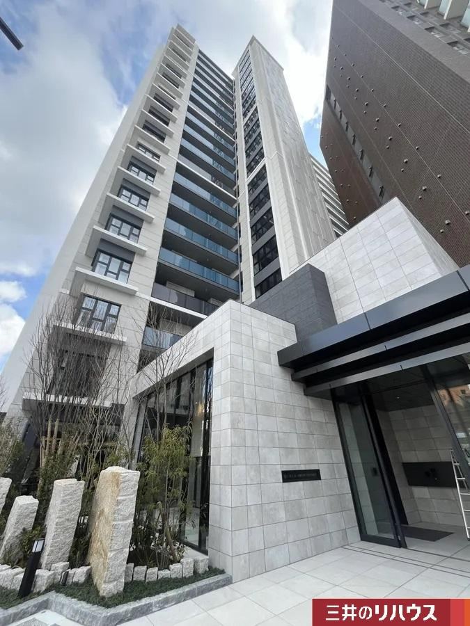 2LDK apartment in Kita Ward, Osaka - Photo 1