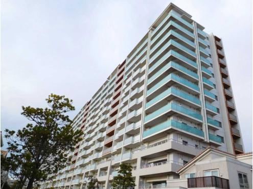 3LDK+S apartment in Mihama Ward, Chiba - Photo 1