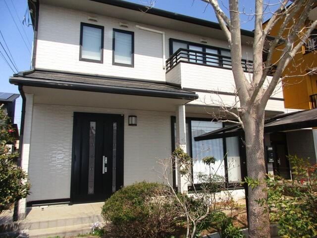4LDK house in Ryugasaki, Ibaraki - Photo 1