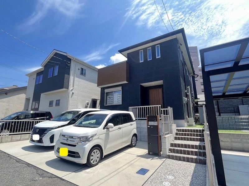 4LDK house in Moji Ward, Kitakyushu, Fukuoka - Photo 1