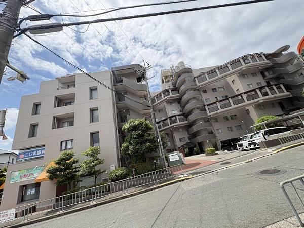 3LDK apartment in Osakasayama, Osaka - Photo 1