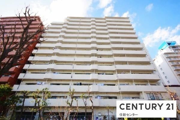 3LDK apartment in Shibuya Ward, Tokyo - Photo 1