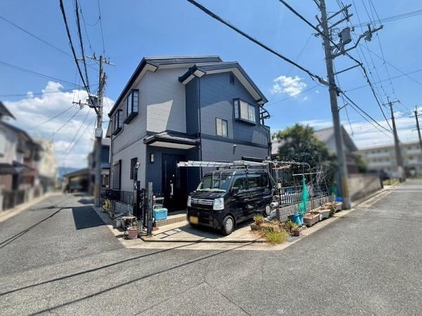 5LDK house in Yao, Osaka - Photo 1