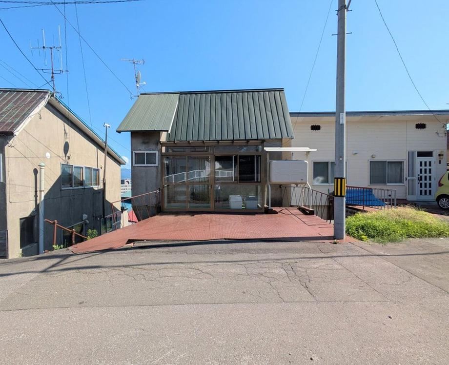 5LDK house in Otaru, Hokkaido - Photo 1