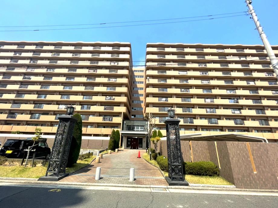 3LDK apartment in Takamatsu, Kagawa - Photo 1