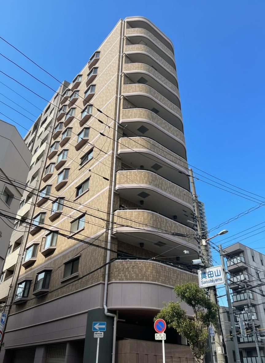 4LDK apartment in Tennoji Ward, Osaka - Photo 1