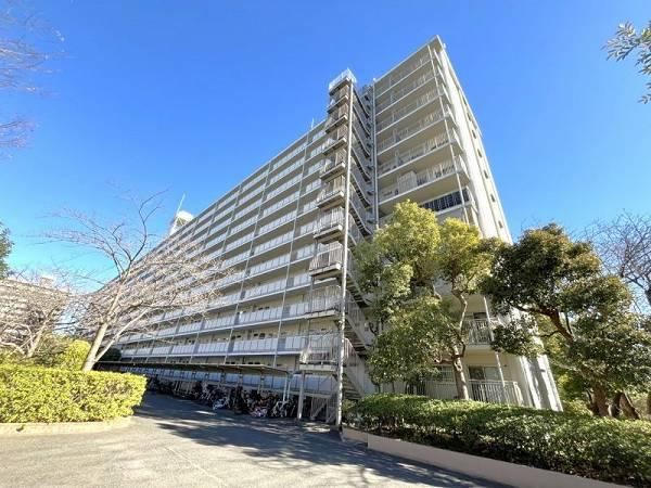 5LDK apartment in Ichikawa, Chiba - Photo 1