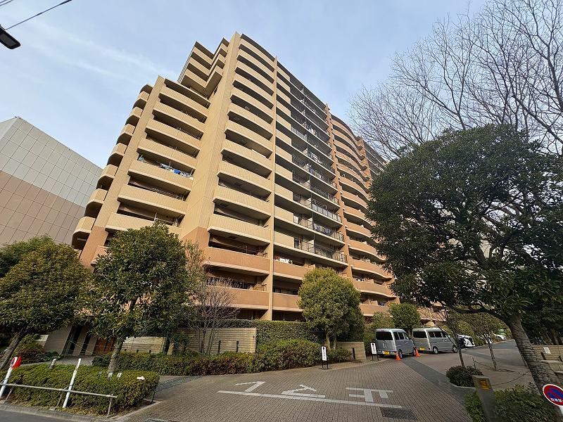 3LDK apartment in Koto Ward, Tokyo - Photo 1