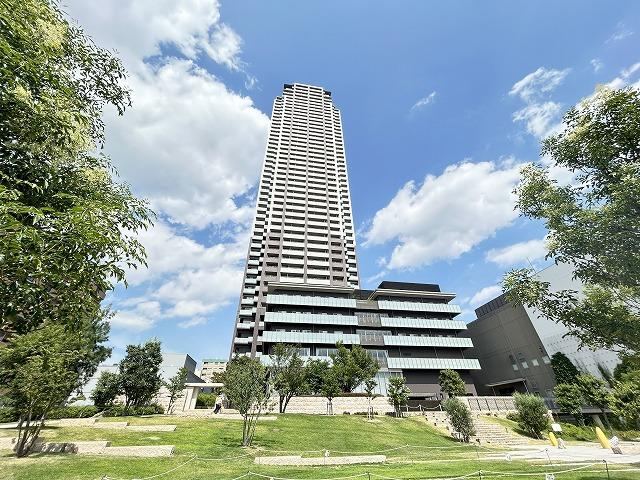 2LDK apartment in Higashinada Ward, Kobe, Hyogo - Photo 1