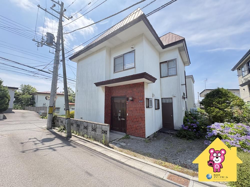 5LDK house in Hakodate, Hokkaido - Photo 1