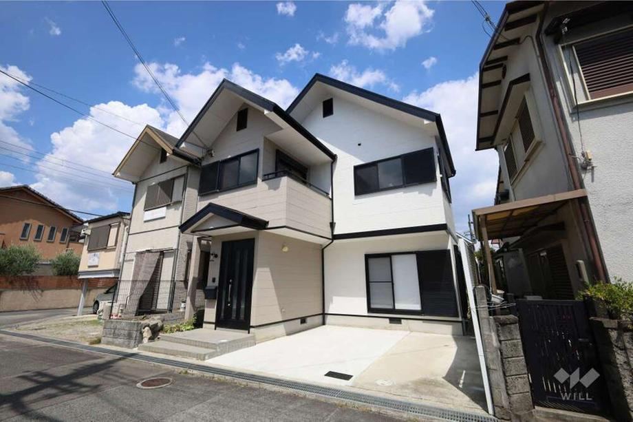 4LDK house in Mino, Osaka - Photo 1