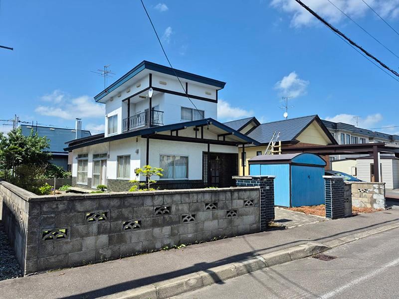 4LDK house in Asahikawa, Hokkaido - Photo 1