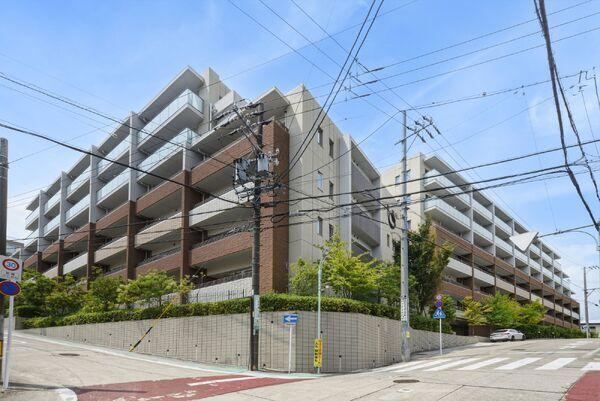 4LDK apartment in Chikusa Ward, Nagoya, Aichi - Photo 1