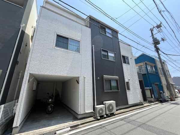 4LDK house in Naka Ward, Yokohama, Kanagawa - Photo 1