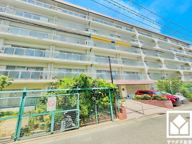 3LDK apartment in Nishinomiya, Hyogo - Photo 1