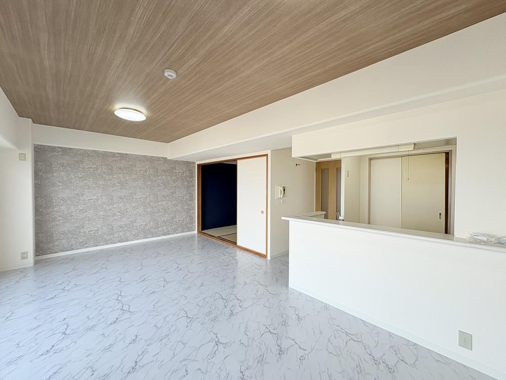 3LDK apartment in Izumiotsu, Osaka - Photo 1